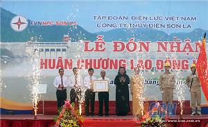 Công ty Thủy điện Sơn La đón nhận Huân chương Lao động hạng Nhì